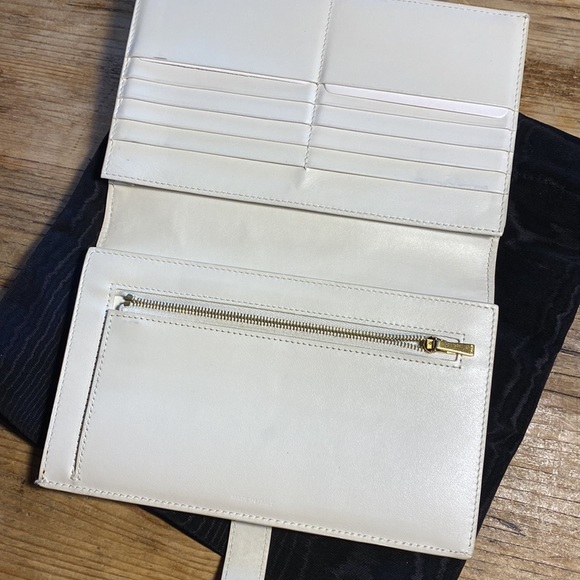Authentic Celine Large Strap Wallet - Picture 4 of 13